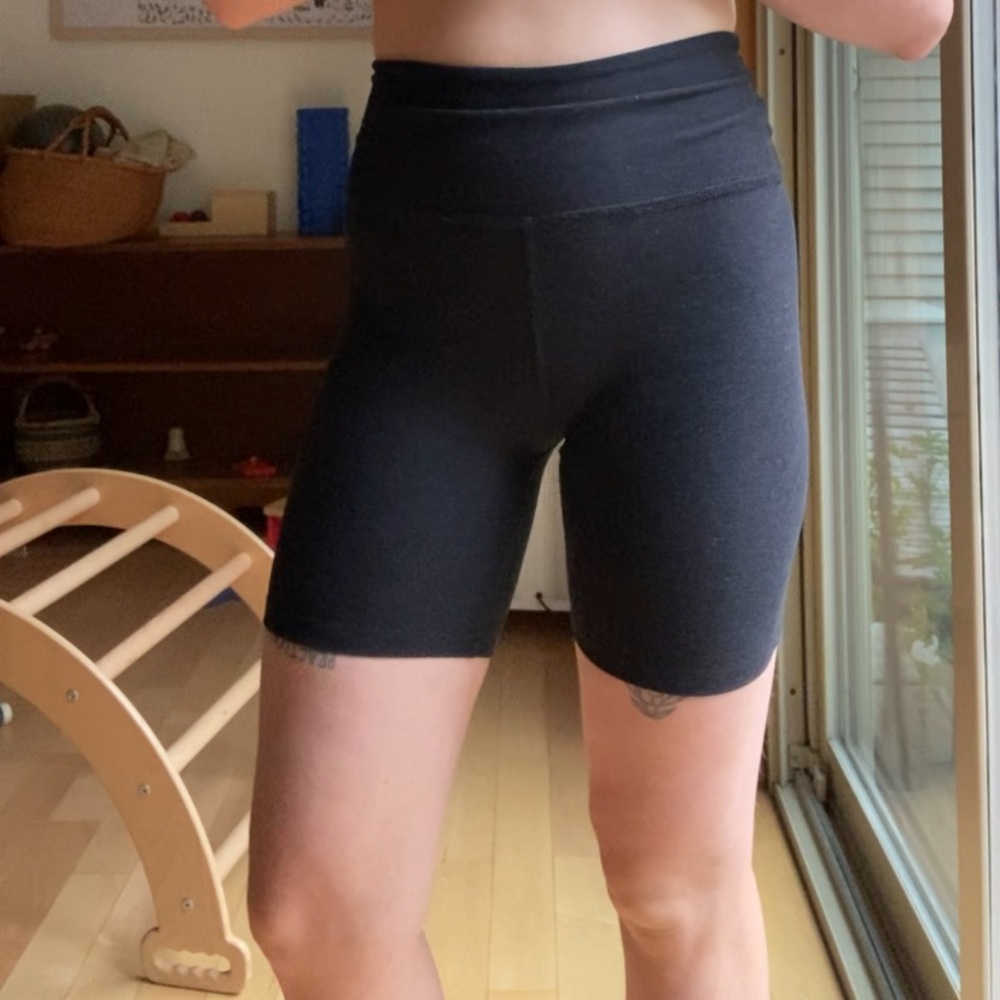 Beyond Yoga Spacedye Keep Pace 7” bike shorts